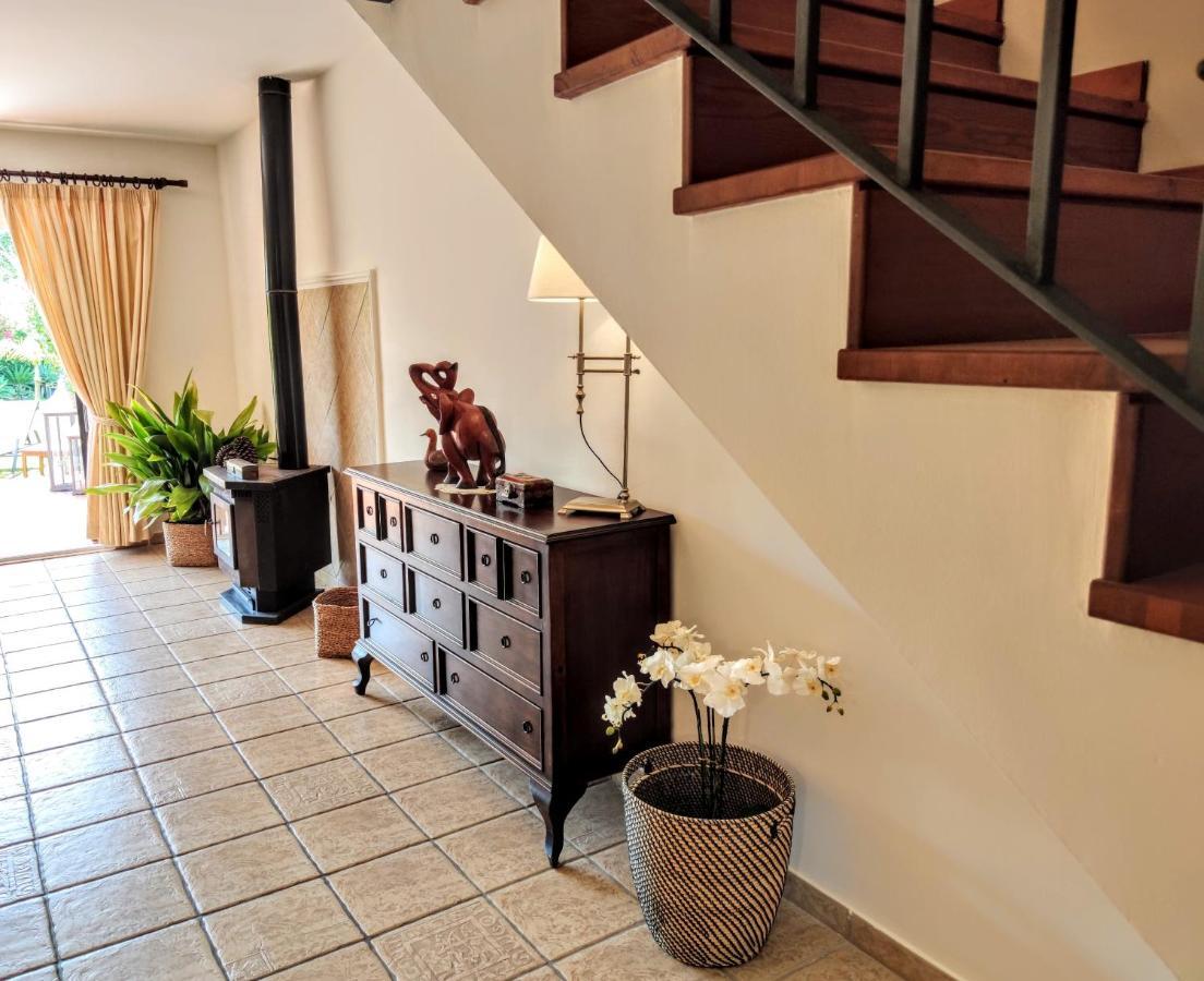 Spacious Beachfront Town House In Estepona With Fully Equipped Kitchen, Pools, Garden, Sea View Zewnętrze zdjęcie