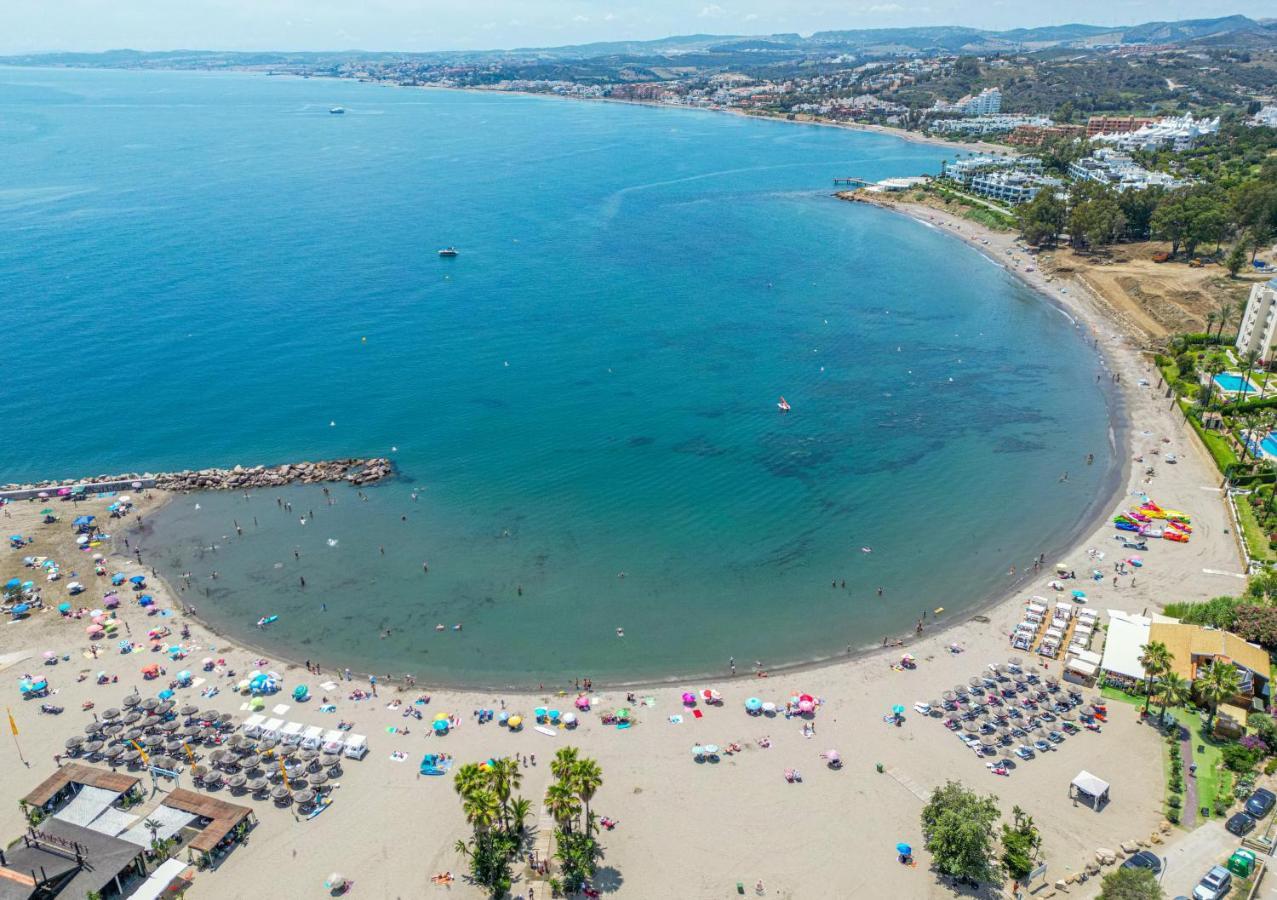 Spacious Beachfront Town House In Estepona With Fully Equipped Kitchen, Pools, Garden, Sea View Zewnętrze zdjęcie